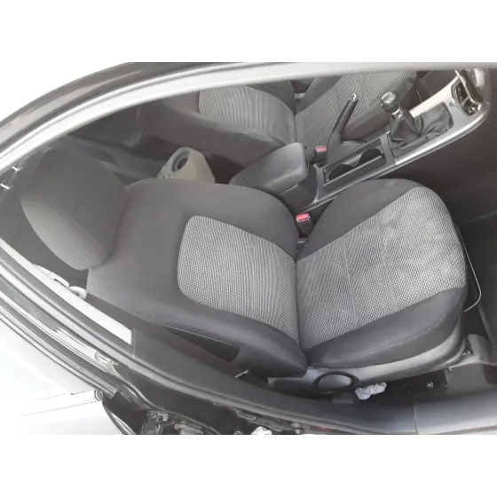 MAZDA 6 MONOVOLUMEN (GY) '2005 2.0 DIESEL CAT NEGRO