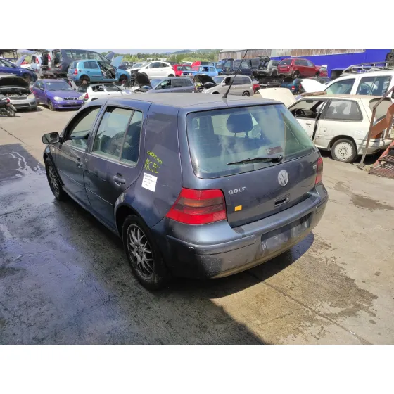 VOLKSWAGEN GOLF IV BERLINA (1J1) '2002 1.9 TDI GRIS