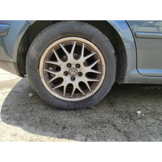VOLKSWAGEN GOLF IV BERLINA (1J1) '2002 1.9 TDI GRIS
