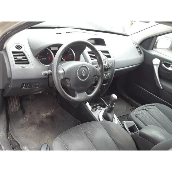 RENAULT MEGANE II BERLINA 5P '2008 1.5 DCI DIESEL PLATA
