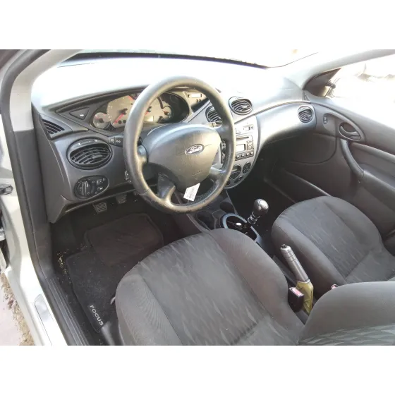 FORD FOCUS BERLINA (CAK) '2003 1.8 TDCI CAT PLATA