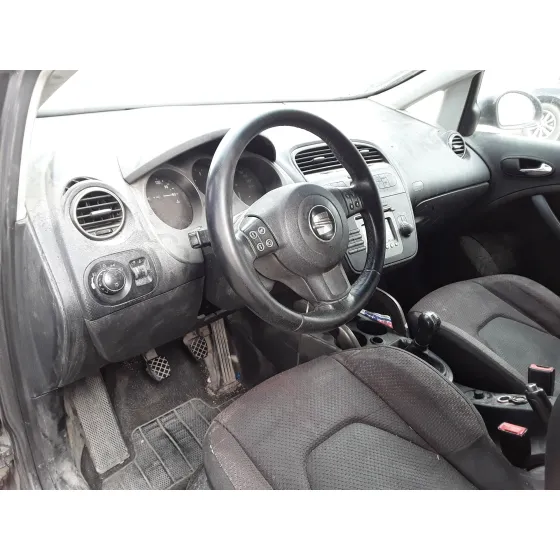 SEAT TOLEDO (5P2) '2006 * NEGRO