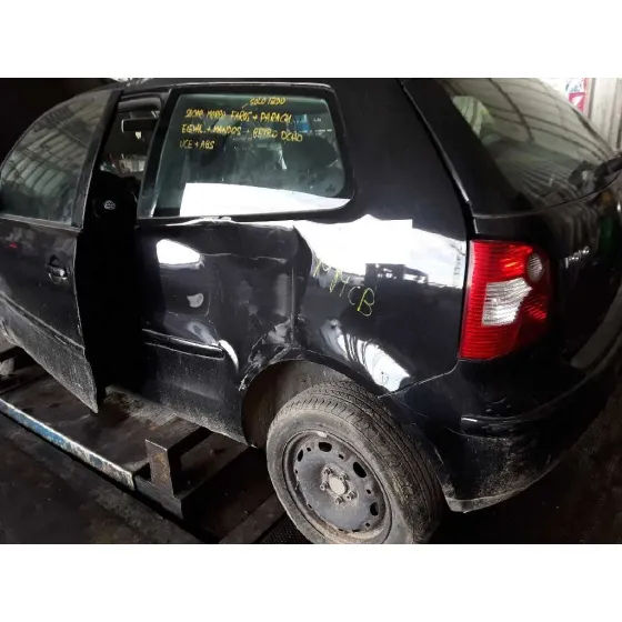 VOLKSWAGEN POLO (9N1) '2004 1.4 16V NEGRO