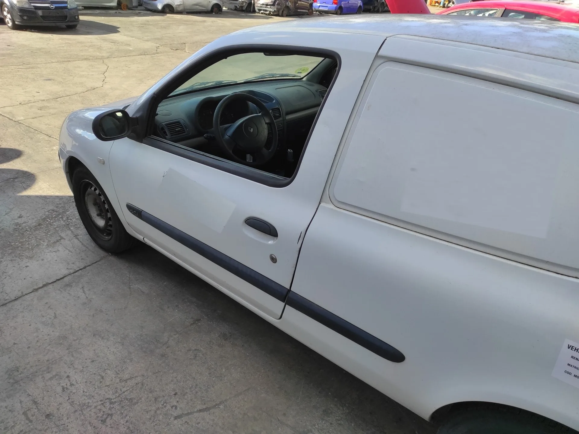 RENAULT CLIO II FASE II (B/CB0) '2006 1.5 DCI DIESEL BLANCO