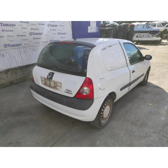 RENAULT CLIO II FASE II (B/CB0) '2006 1.5 DCI DIESEL BLANCO