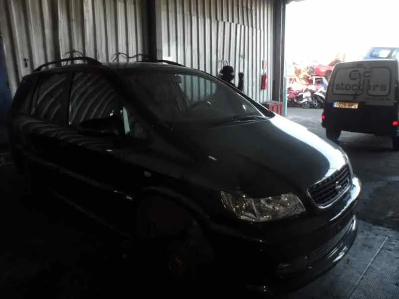 OPEL ZAFIRA A '2002 2.0 DTI NEGRO