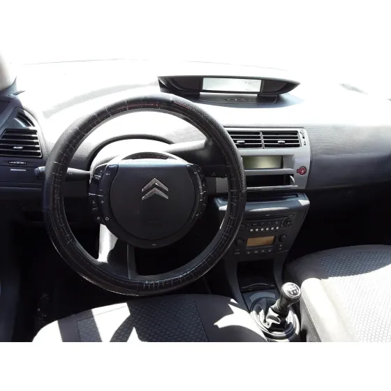 CITROEN C4 BERLINA '2010 * NEGRO