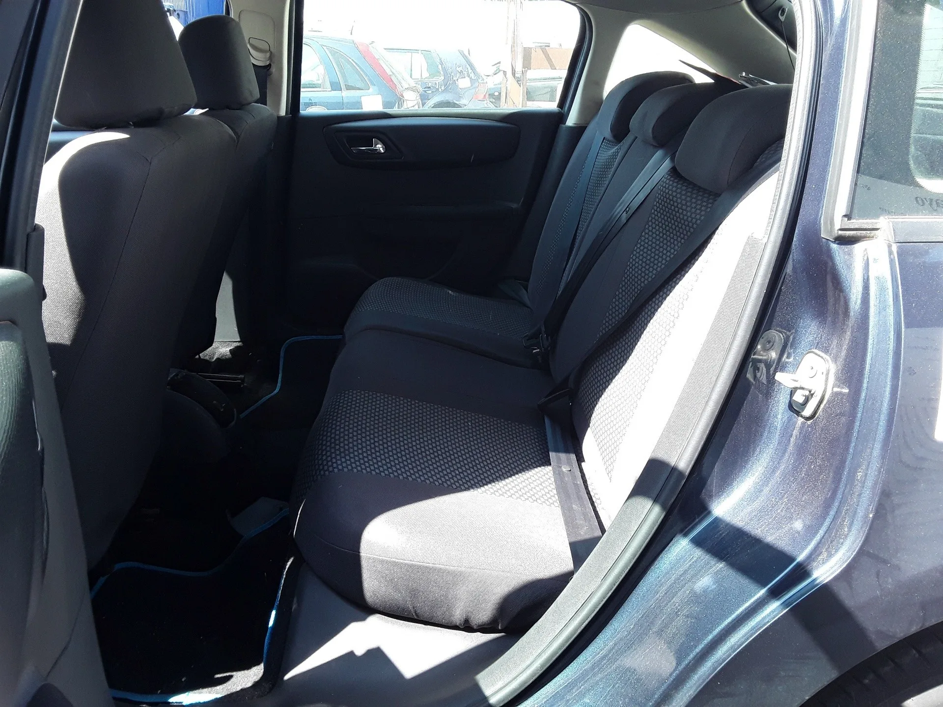 CITROEN C4 BERLINA '2010 * NEGRO