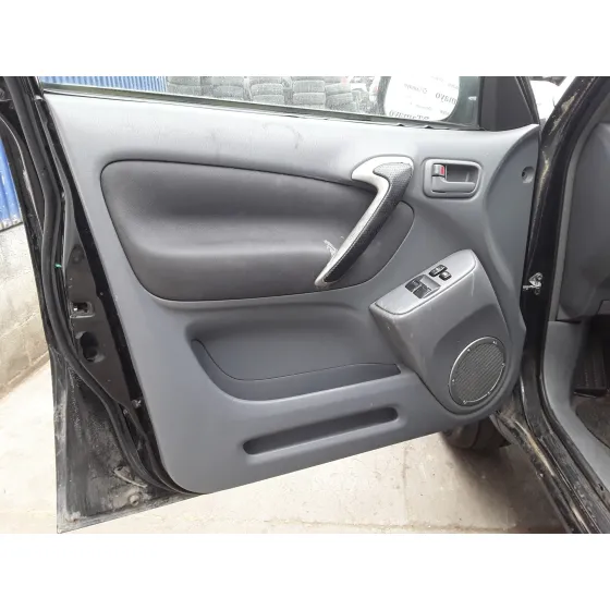 TOYOTA RAV 4 (A2) '2003 * NEGRE