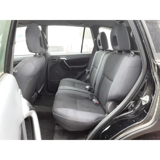 TOYOTA RAV 4 (A2) '2003 * NEGRE