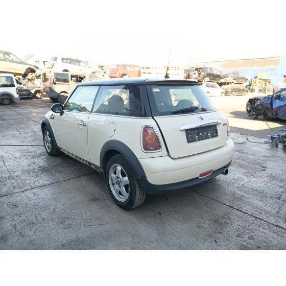 Mini MINI (R56) 2006