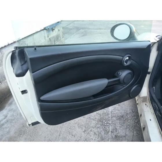 Mini MINI (R56) 2006