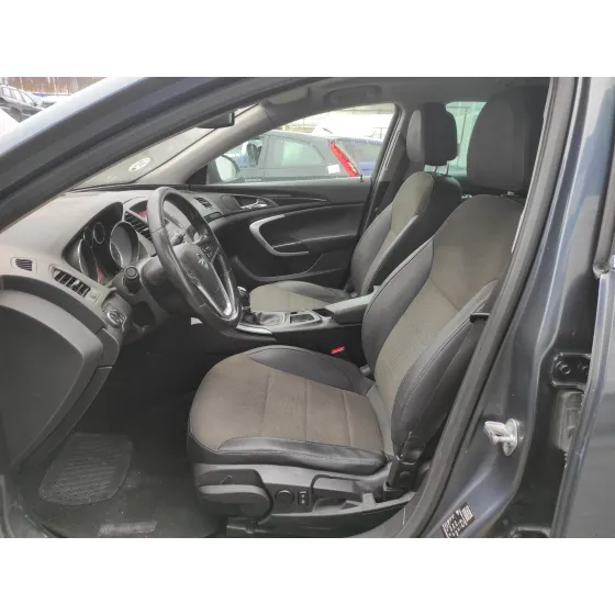OPEL INSIGNIA SPORTS TOURER '2017 * NEGRO