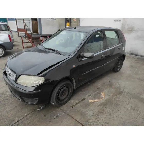 FIAT PUNTO BERLINA (188) '2008 1.2 CAT NEGRO