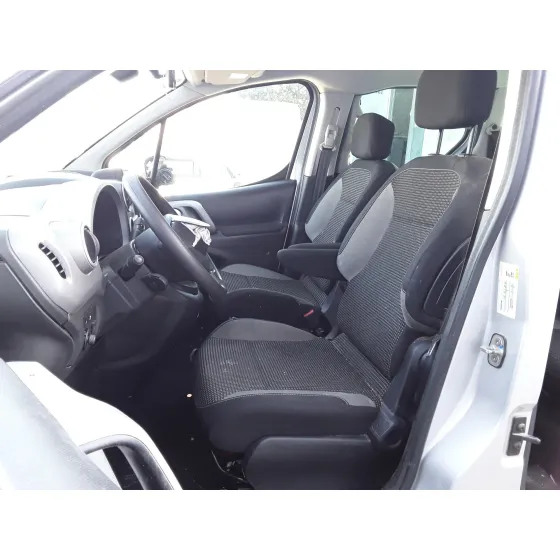 PEUGEOT PARTNER KOMBI '2018 * PLATA