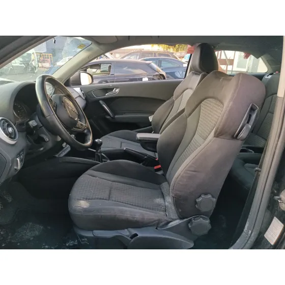 Audi A1 (8X1, 8XK) 2010