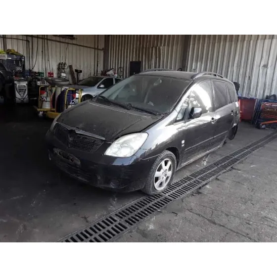TOYOTA COROLLA VERSO (E12) '2004 1.6 LINEA TERRA NEGRO