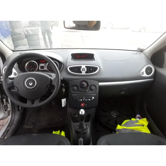 RENAULT CLIO III '2009 1.5 DCI DIESEL PLATA