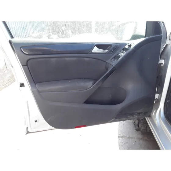 VOLKSWAGEN GOLF VI (5K1) '2009 * PLATA