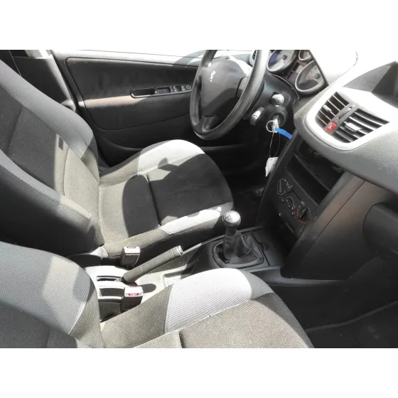 PEUGEOT 207 '2008 1.4 PLATA