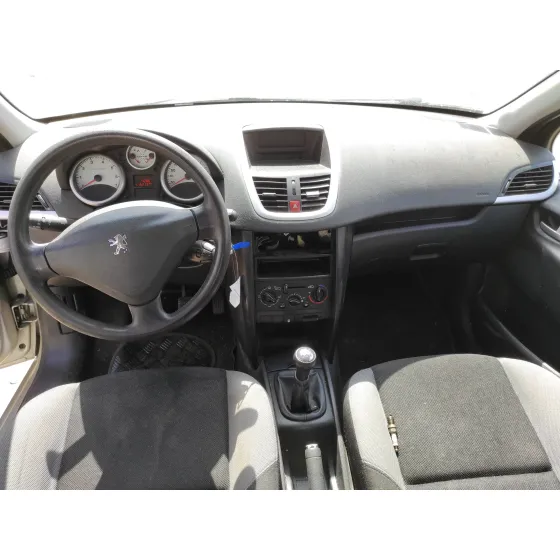 PEUGEOT 207 '2008 1.4 PLATA