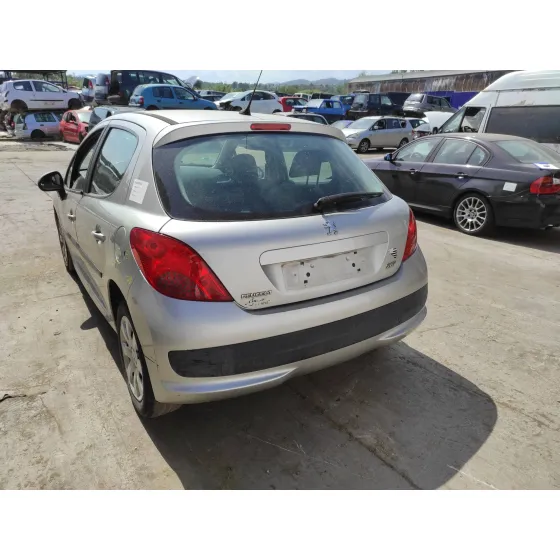 PEUGEOT 207 '2008 1.4 PLATA