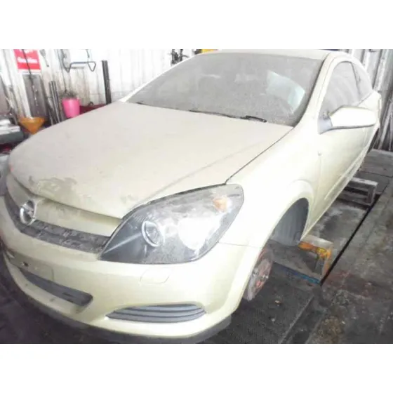 OPEL ASTRA GTC '2005 1.7 16V CDTI DORADO
