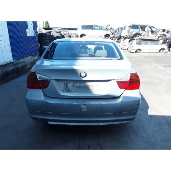 BMW SERIE 3 BERLINA (E90) '2006 * PLATA