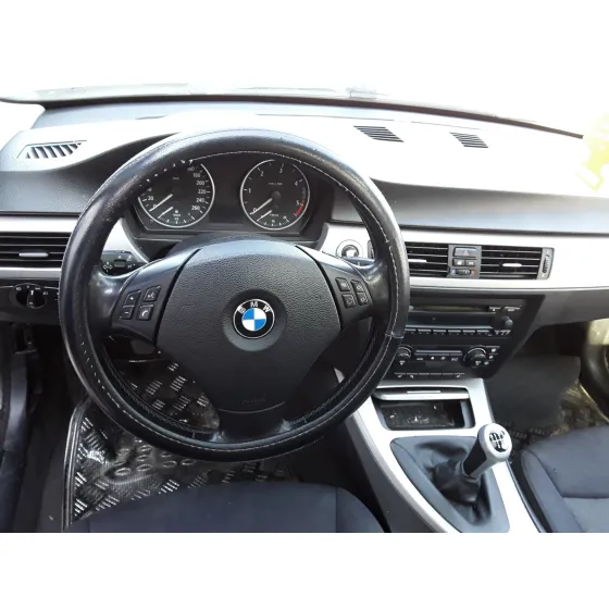 BMW SERIE 3 BERLINA (E90) '2006 * PLATA