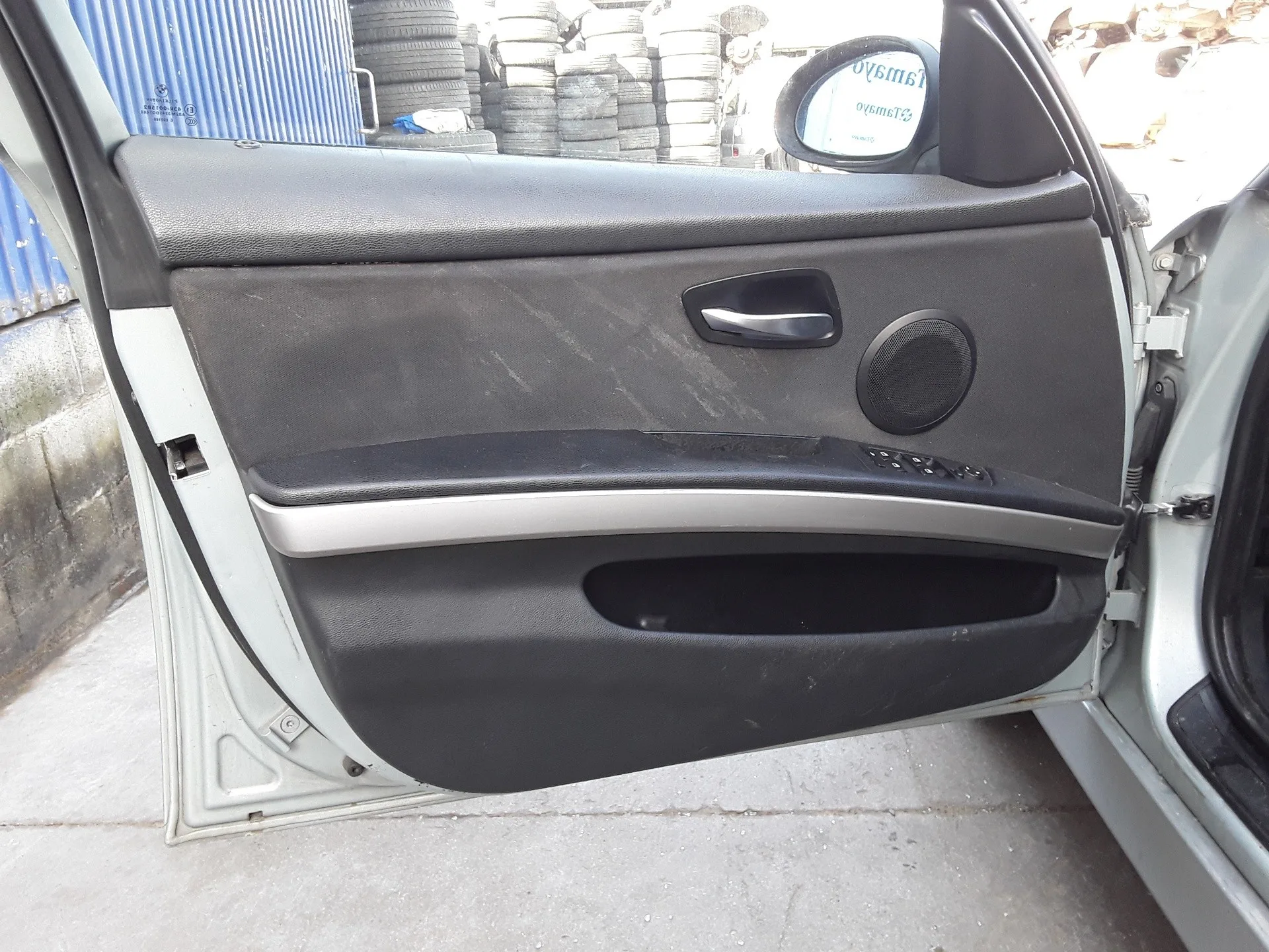 BMW SERIE 3 BERLINA (E90) BMW SERIE 3 BERLINA (E90) '2006 * PLATA 2004