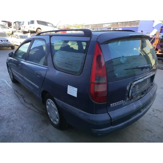RENAULT LAGUNA GRANDTOUR (K56) '1999 1.9 DTI DIESEL CAT AZUL