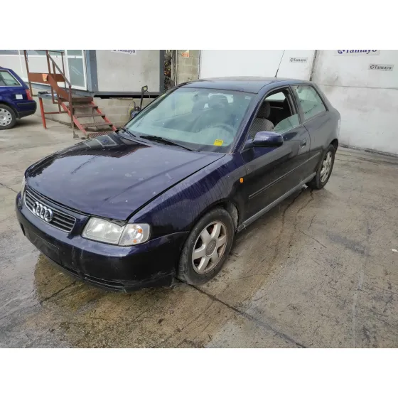 AUDI A3 (8L) '2000 1.9 TDI AZUL MARINO