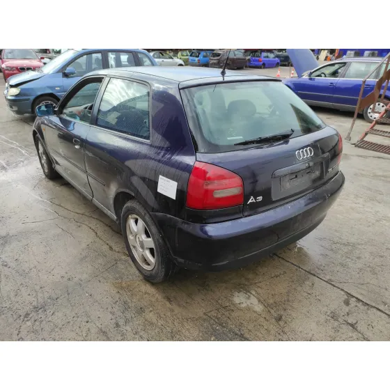 AUDI A3 (8L) '2000 1.9 TDI AZUL MARINO