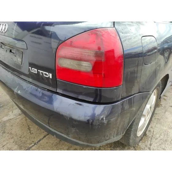 AUDI A3 (8L) '2000 1.9 TDI AZUL MARINO