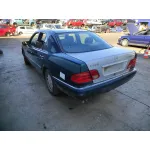 MERCEDES-BENZ CLASE E (W210) BERLINA MERCEDES CLASE E (W210) BERLINA '1998 2.4 V6 18V CAT VERDE 1995