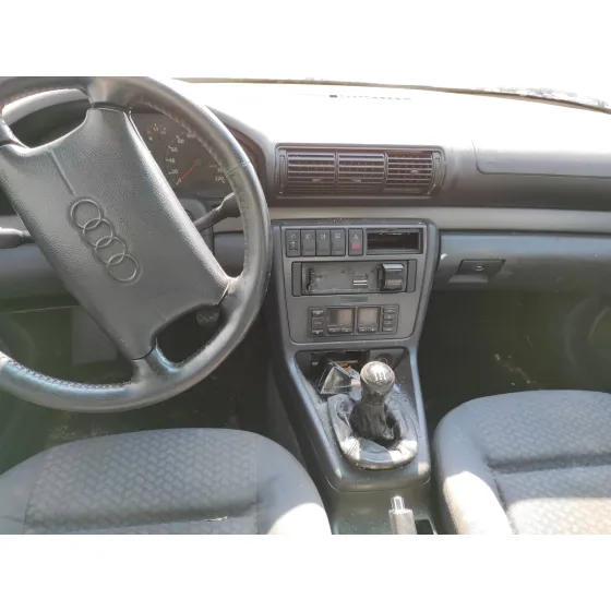 AUDI A4 BERLINA (B5) '1997 1.9 TDI PLATA