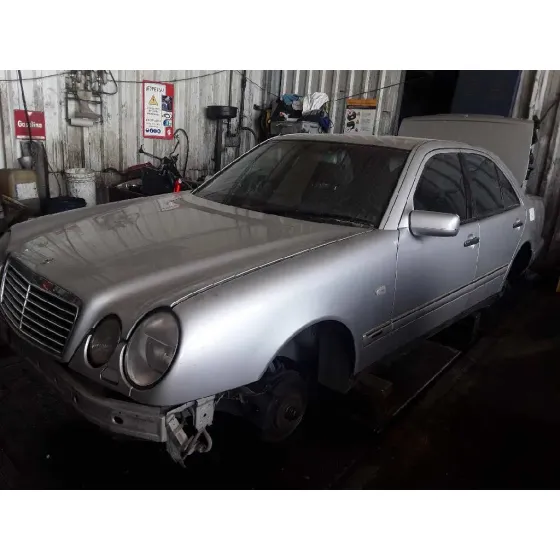 MERCEDES CLASE E (W210) BERLINA DIESEL '1997 300 TURBODIESEL (210.025) PLATA