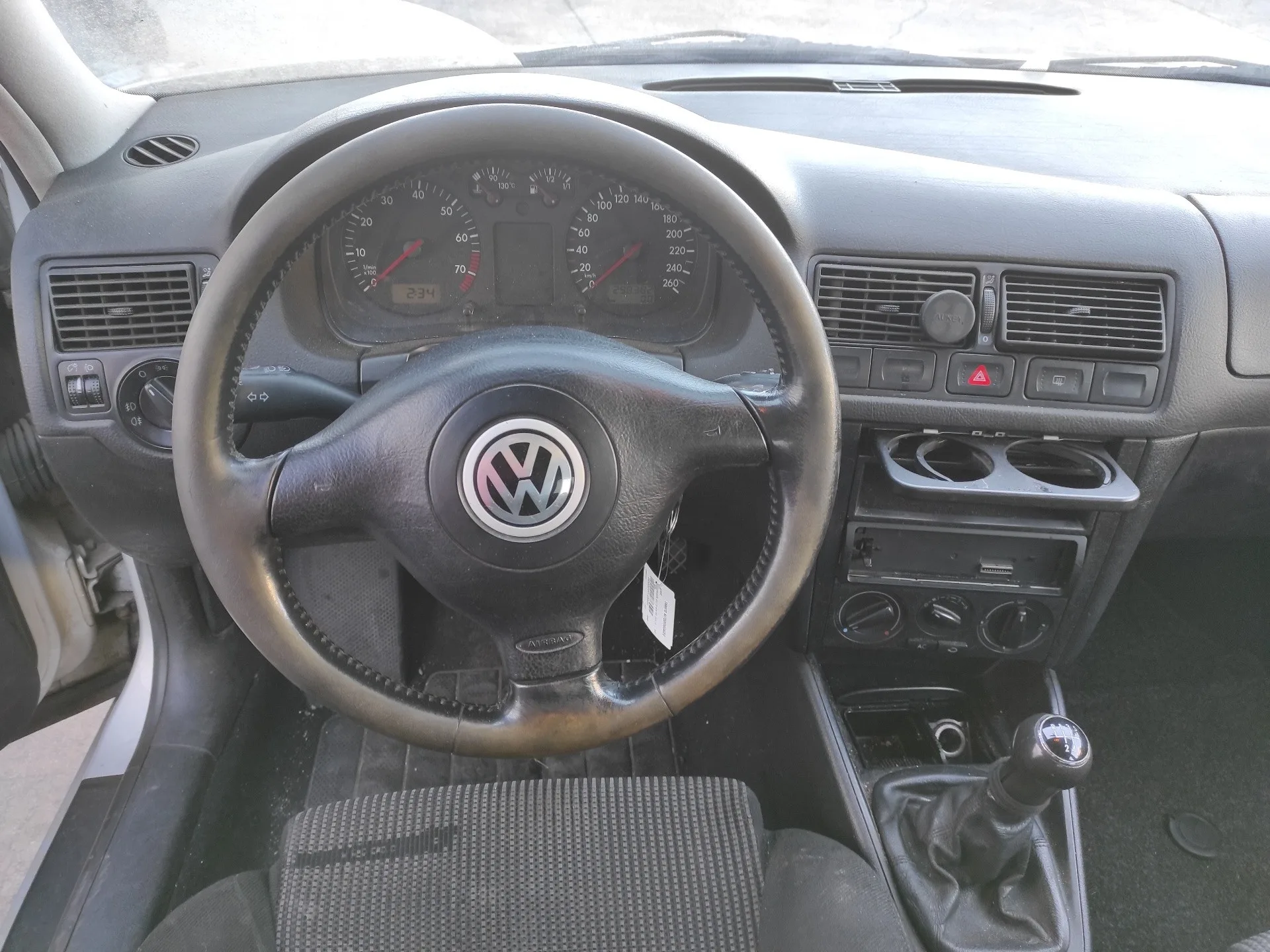 VOLKSWAGEN GOLF IV BERLINA (1J1) '1999 1.6 PLATA