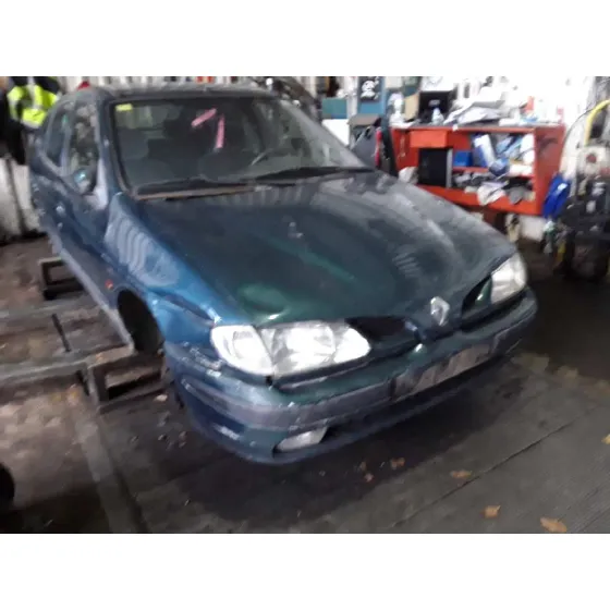 RENAULT MEGANE I BERLINA HATCHBACK (BA0) '1998 1.9 DIESEL VERDE
