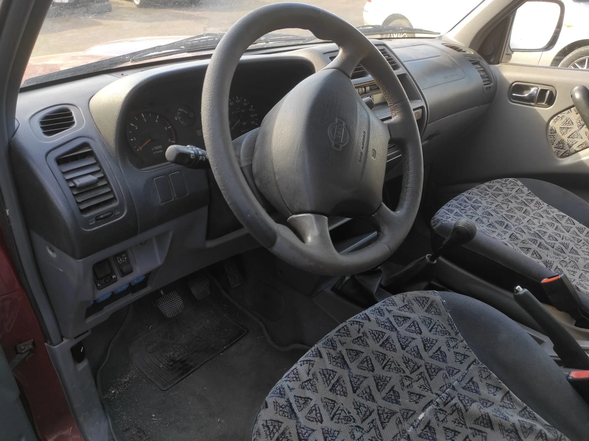 NISSAN TERRANO/TERRANO.II (R20) NISSAN TERRANO/TERRANO.II (R20) '1999 2.7 TURBODIESEL GRANATE 1993