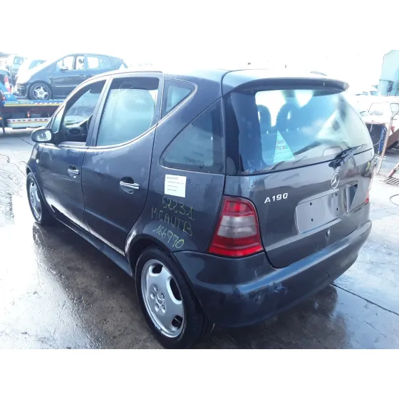 MERCEDES CLASE A (W168) '1999 1.9 CAT NEGRO