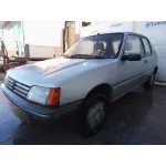 PEUGEOT 205 BERLINA PEUGEOT 205 BERLINA '1990 1.1 PLATA 1983