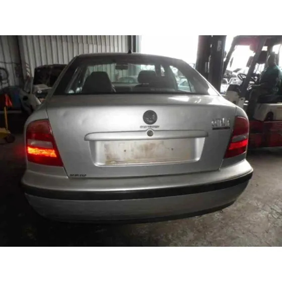 SKODA OCTAVIA BERLINA (1U2) '2000 1.6 PLATA