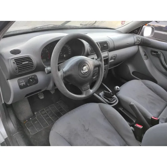 SEAT TOLEDO (1M2) '2000 * GRIS OSCURO