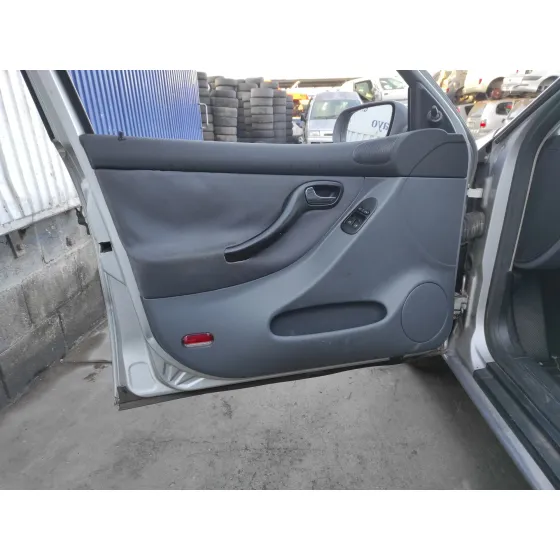 SEAT TOLEDO (1M2) '2000 * GRIS OSCURO