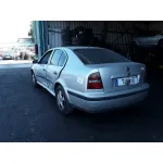 SKODA OCTAVIA BERLINA (1U2) SKODA OCTAVIA BERLINA (1U2) '1998 1.8 CAT (AGN) PLATA 1998