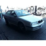 SKODA OCTAVIA BERLINA (1U2) SKODA OCTAVIA BERLINA (1U2) '1998 1.8 CAT (AGN) PLATA 1998