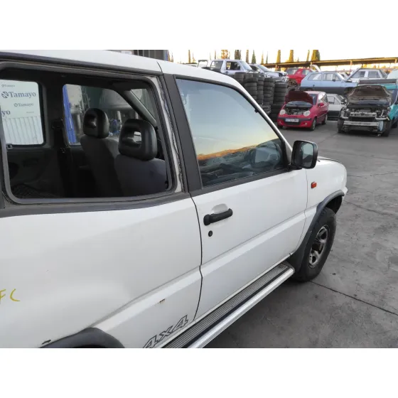 NISSAN TERRANO/TERRANO.II (R20) '1995 2.7 TURBODIESEL BLANCO