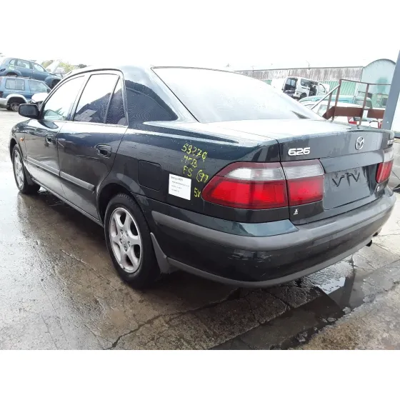 MAZDA 626 BERLINA (GF) '1999 2.0 16V CAT VERDE