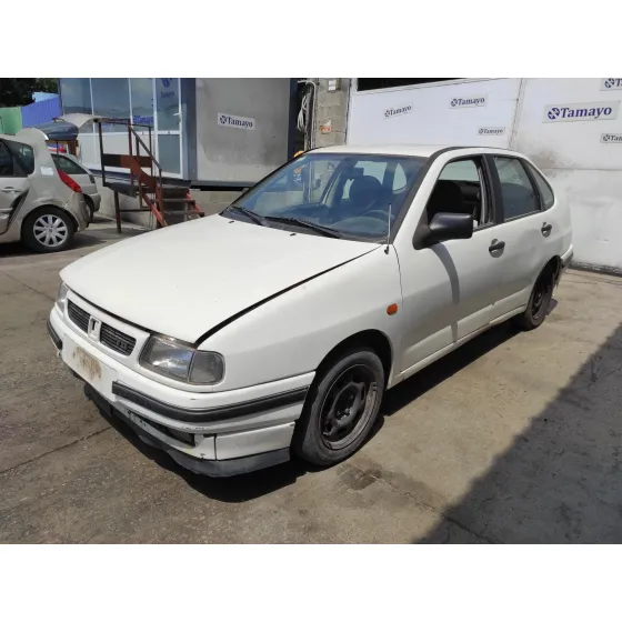 SEAT CORDOBA BERLINA (6K2) '1995 * BLANCO